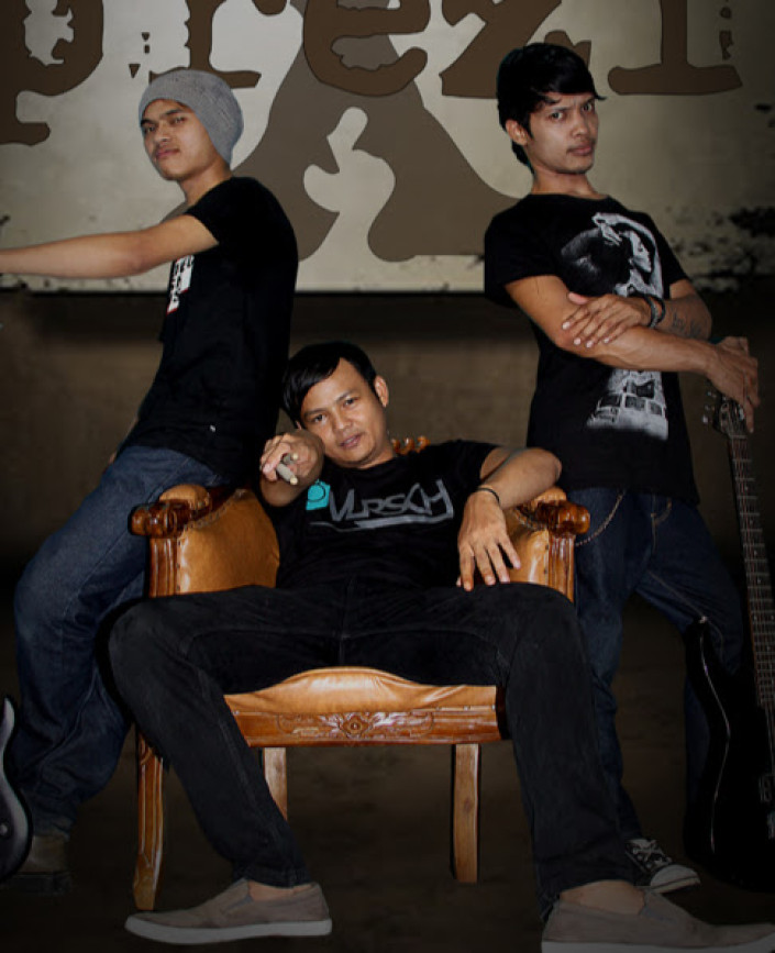 XpresiBand