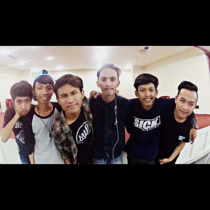 SATNIGHT WITH FRIENDS