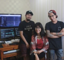 SAY HELLO JKT