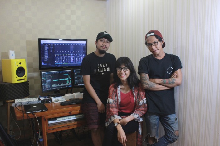 SAY HELLO JKT
