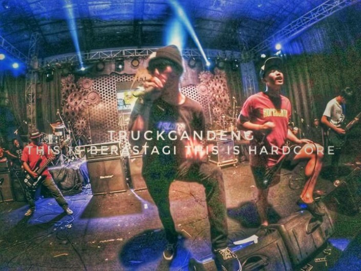 TRUCK GANDENG