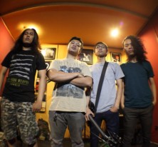 Kick It Out foto band