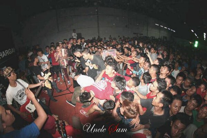 Melodic corner 10 Batam