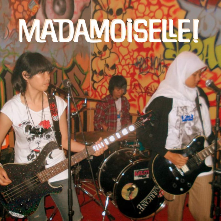 Madamoiselle!
