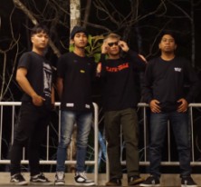 BEBAS PUKUL