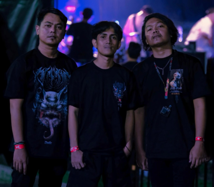 BLOOD THE FACE