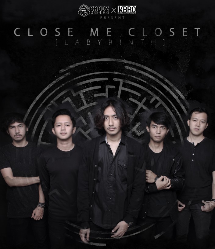 CLOSE ME CLOSET
