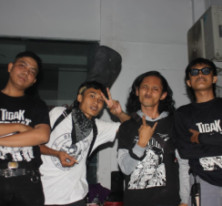Tidak terikat