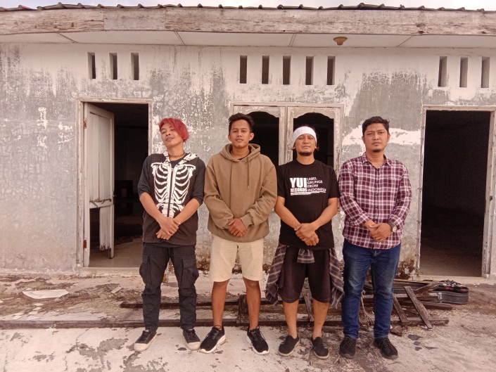 Red Konspirasi