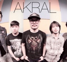 Akral
