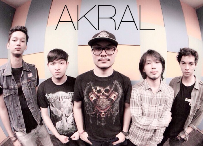 Akral