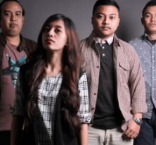 black shoes band