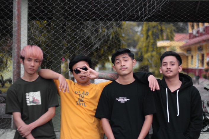Fvcker Neighbors