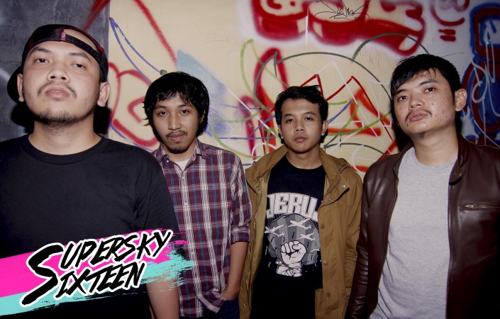 Supersky Sixteen