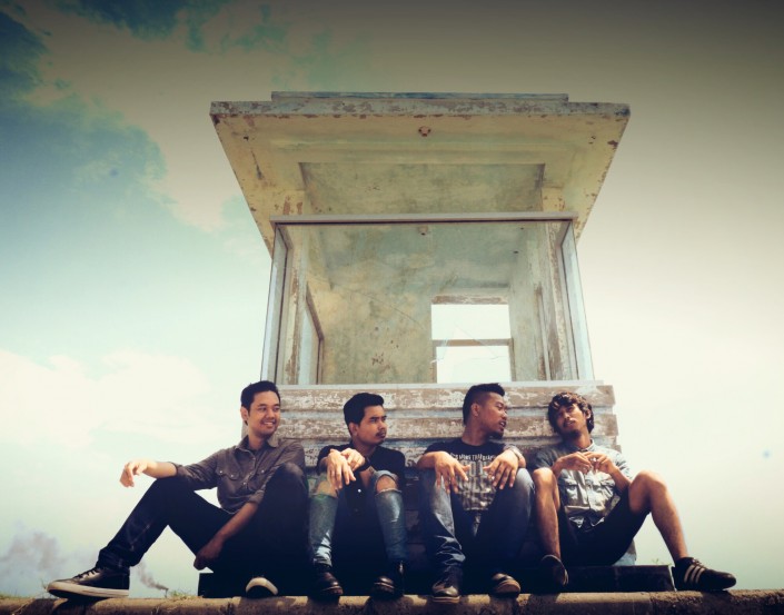 The Look Band
