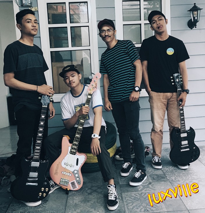Luxville