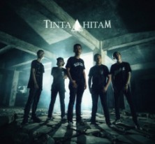 TINTA HITAM