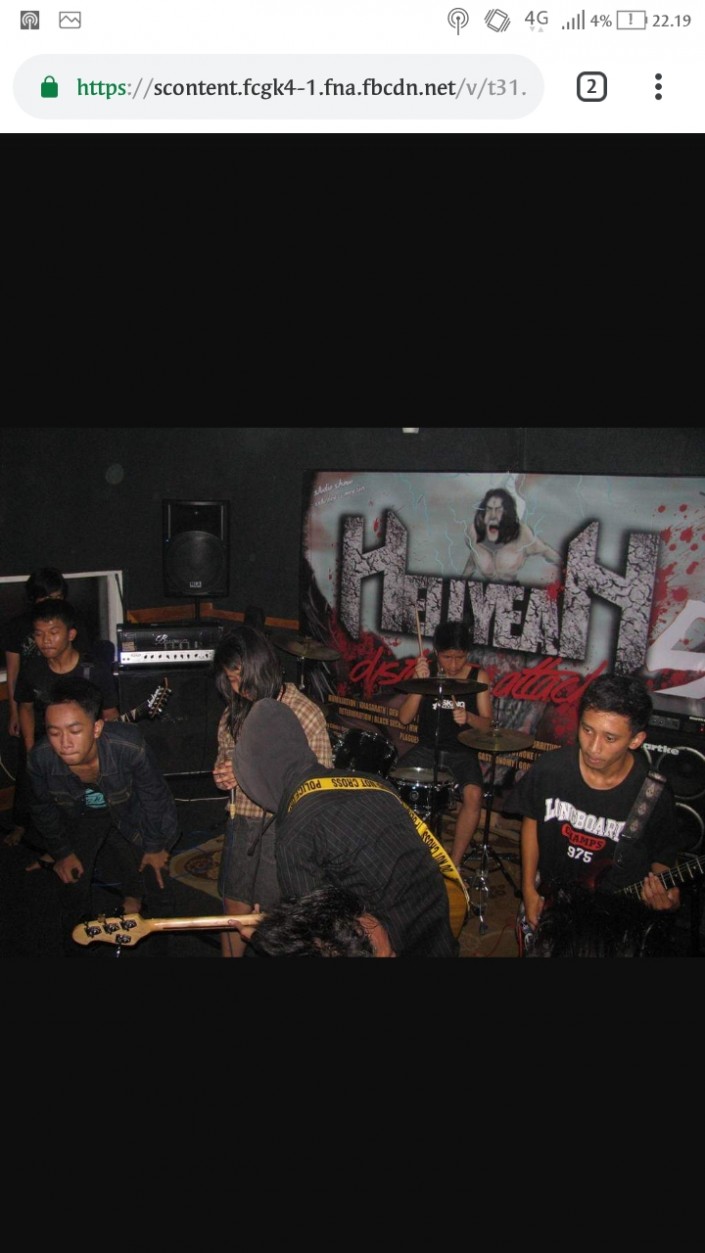 Hinis
