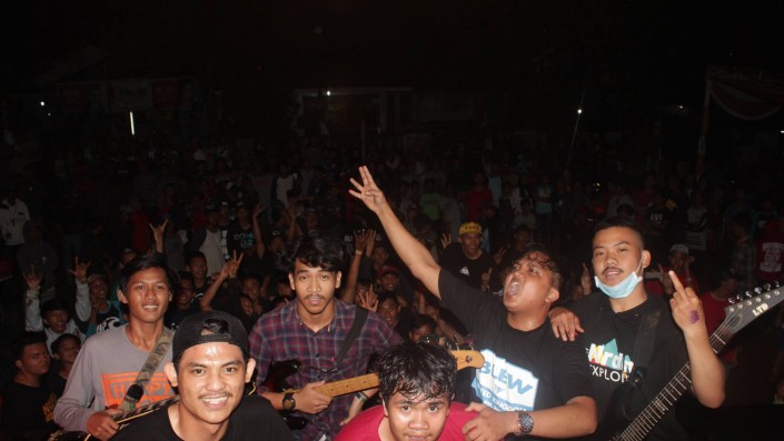 Under End HcM
