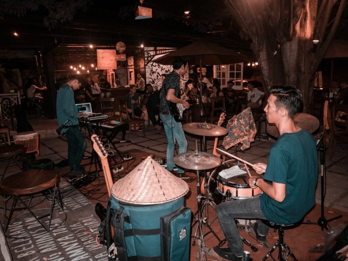 Bercak Dinding