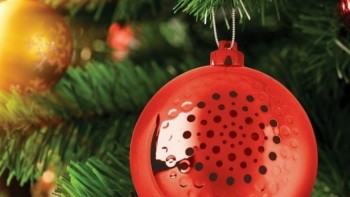 Tree Tunes : Lewatkan Malam Natal Dengan Streaming Musik