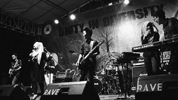 Fusion Pop Bikin Fresh Ala Apel Manis