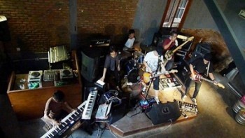Rock Satir Kelas Berat