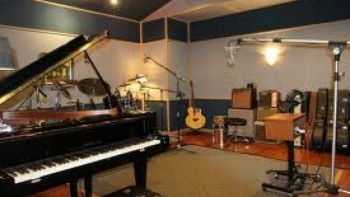 Ketika Studio Rekaman Dalam Genggaman.