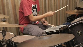 Agar Bermain Drum tetap Prima Nan Dinamis