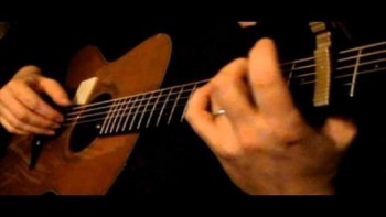 4 Tips Khusus Belajar Gitar Fingerstyle Untuk Pemula