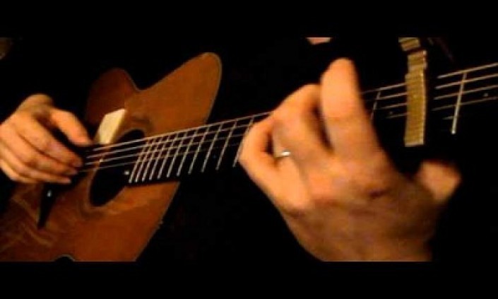 4 Tips Khusus Belajar Gitar Fingerstyle Untuk Pemula
