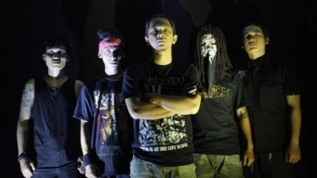 Stead Of Truth, Antara Tigapagi dan Metalcore