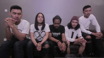 Behind The Sound: Crows As Devine