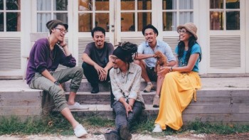 DDHEAR, Proyek Kolaborasi Dua Grup Raksasa Indie Folk