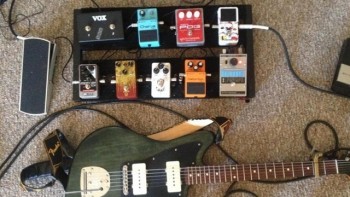 Sepuluh Merk Efek Gitar Terbaik Dan Terbaru 2015