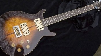 5 Gitar Termahal Di Dunia