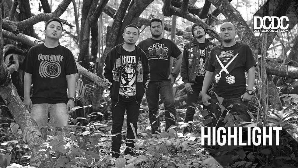 A Page About : Mencoba Mengilas Balik Jejak ((Auman))
