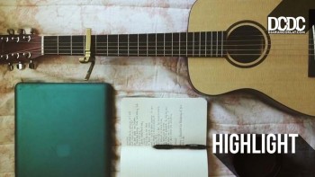 Menemani Sore Hari Dengan Nada Gitar Akustik