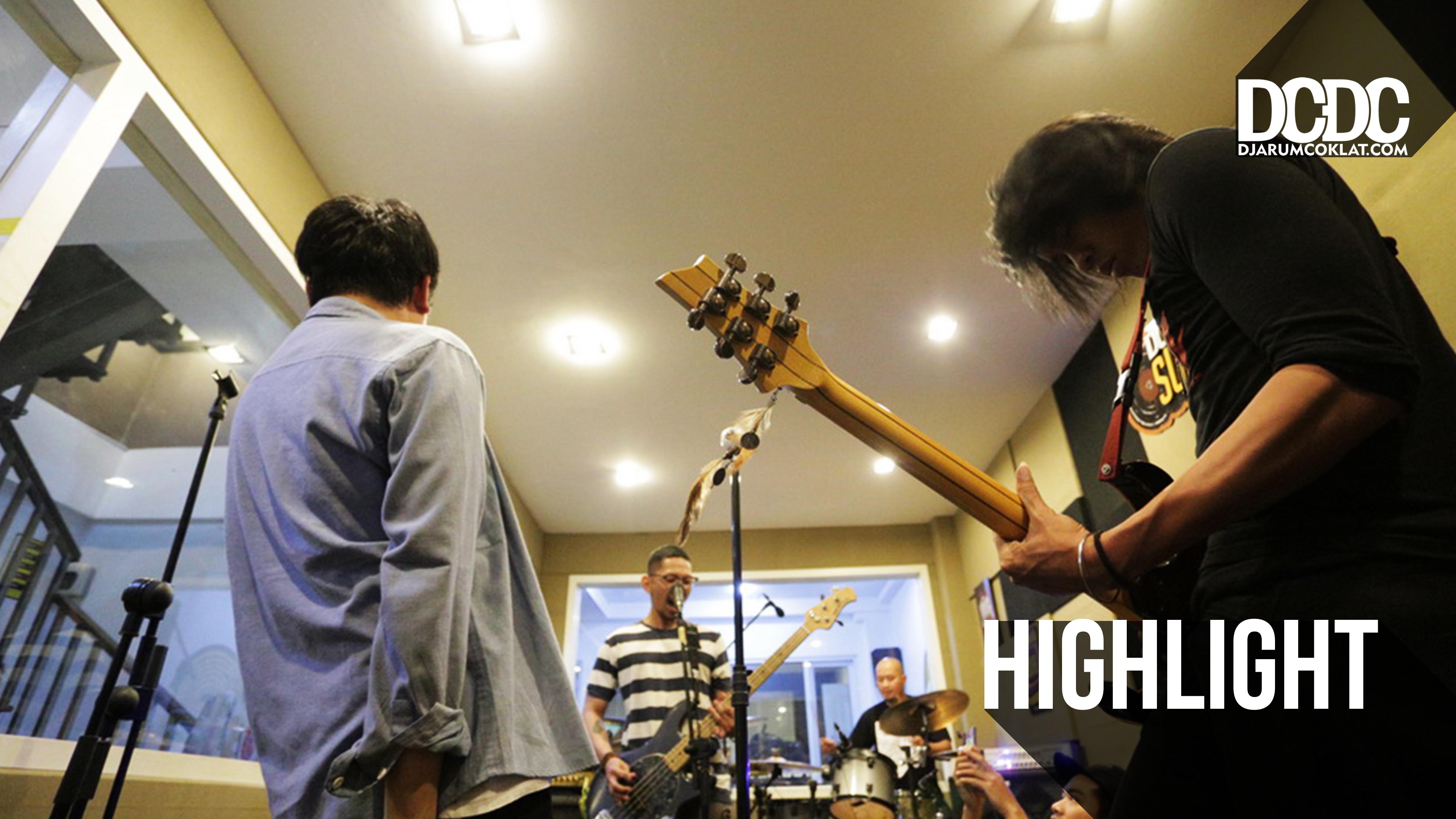 DCDC Substereo : Kebangkitan Alone At Last Telah Dimulai