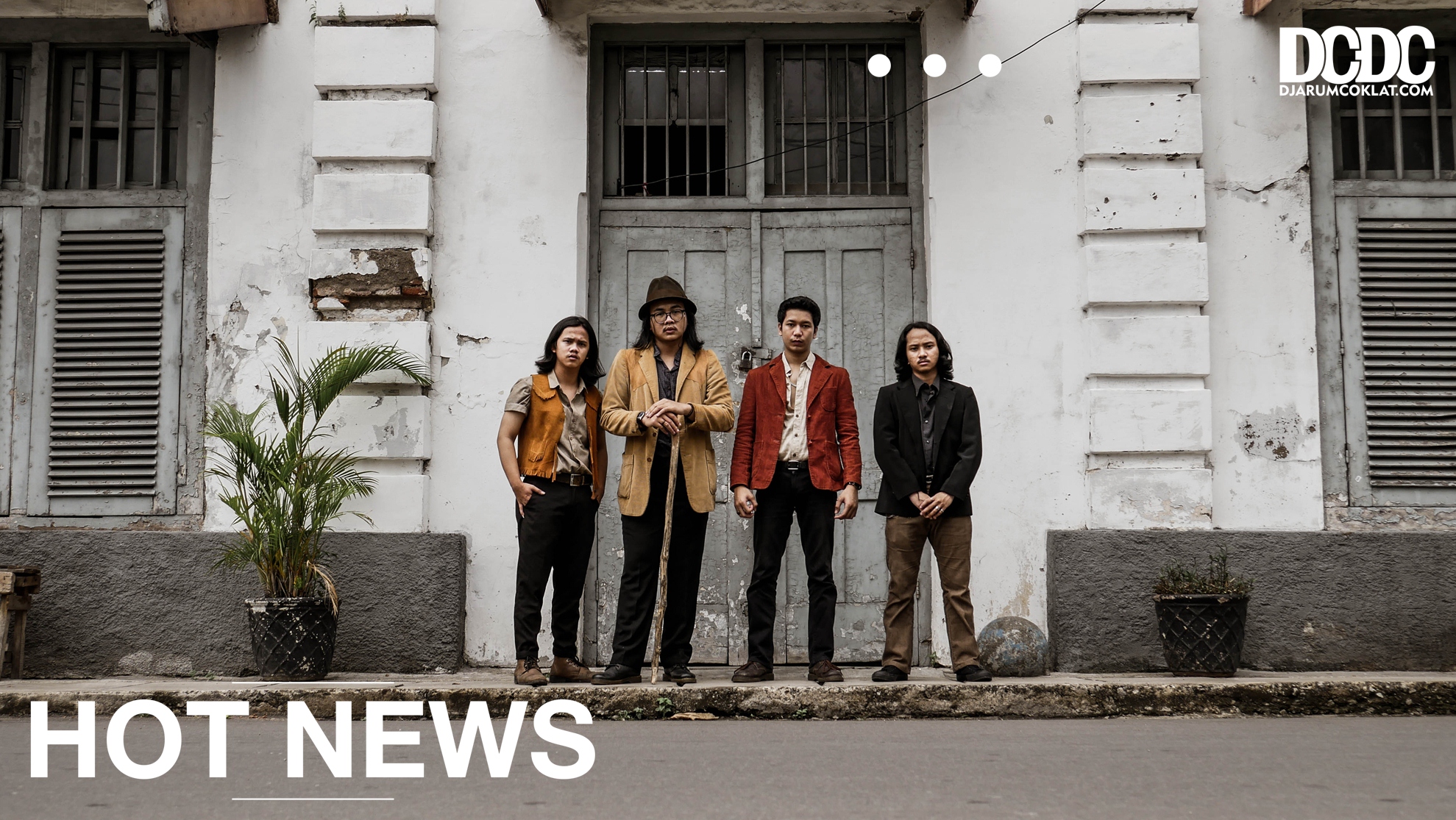 Rumah Tua Melanjutkan Cerita Lewat Single “Lara Membara”