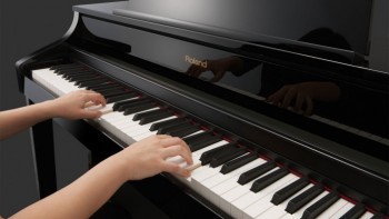 Piano : Benarkah Alat Musik Pencet?