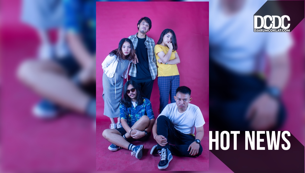 Penantian Tiga Tahun, Dibayar Tuntas Layung Temaram Lewat Debut Album ‘Tanin’