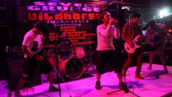 Emdisi : Puja-puji Alternative Rock