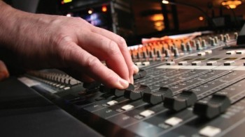 Pemolesan Audio Mixing Sederhana