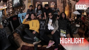 Kearifan Lokal, Duta Wisata, dan Konsistensi Momonon Dalam Bermusik