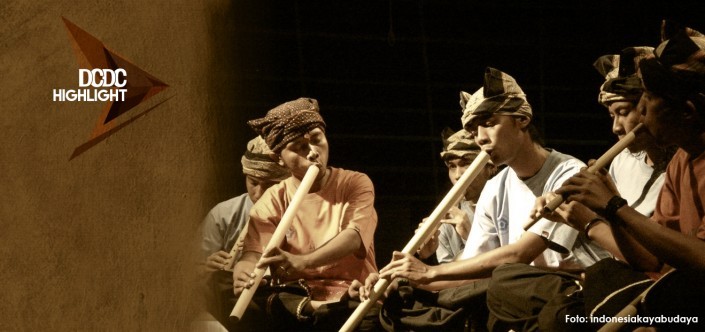 Musik Tradisional Sebagai Alat Bantu komunikasi dan  Perangkat Budaya