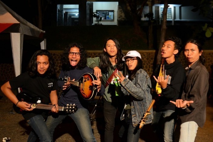 Orkes Bagong Februari, Orkes Penuh Kebahagiaan
