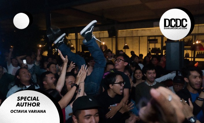 Hamburnya Rasa Nostalgia di “Taking Back Saturday”