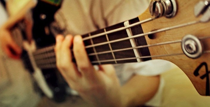 Nama – Nama Teknik Gitar Bass untuk Pemula