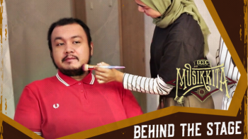 BEHIND THE STAGE: POLKA WARS X HUJAN ESOK HARI